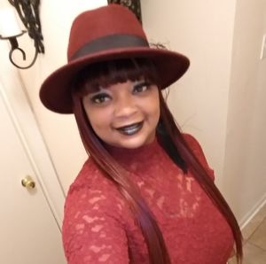 Meet your Posher, Carmen